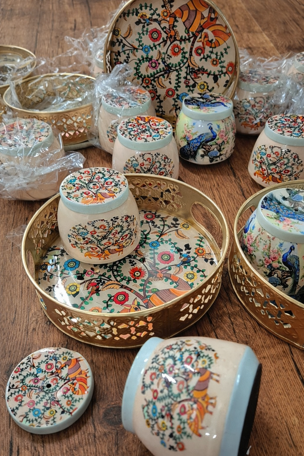 Pichwai jar basket - Image 2