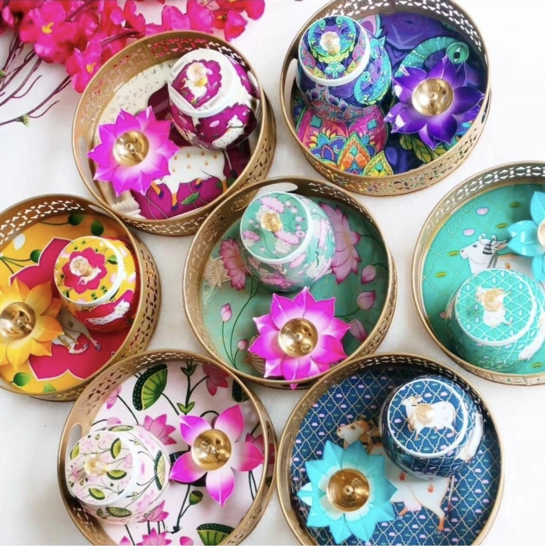 Pichwai Jar Set with Diya (Set of 5 with Basket)