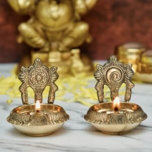 Pure Brass Shanku Chakra kuber Diya, 3 inches